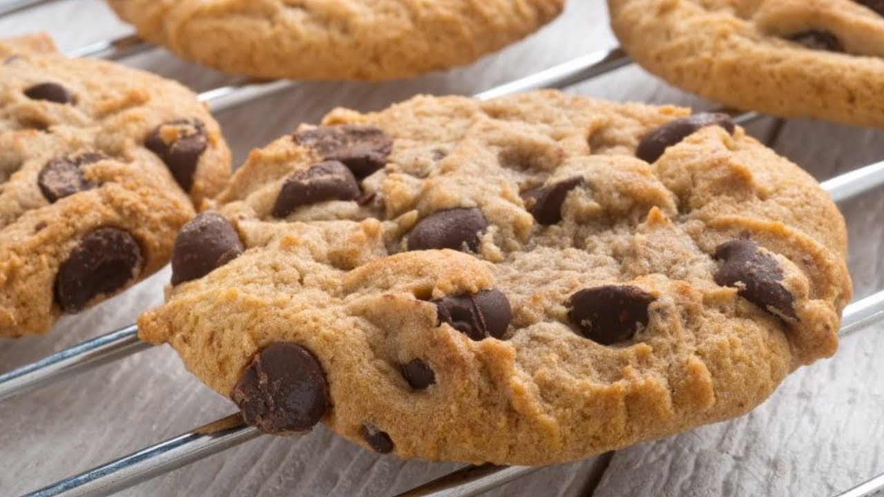 The Secret Ingredient You Should Be Using In Your Chocolate Chip Cookies