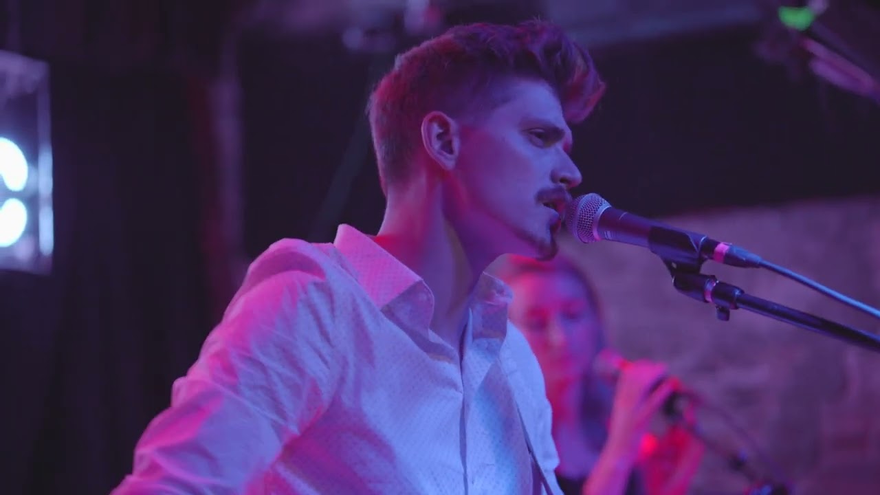Elijah Mann - Shake The Ghost feat. Paola Bennet (Live at Bowery Electric, 7/29/22)