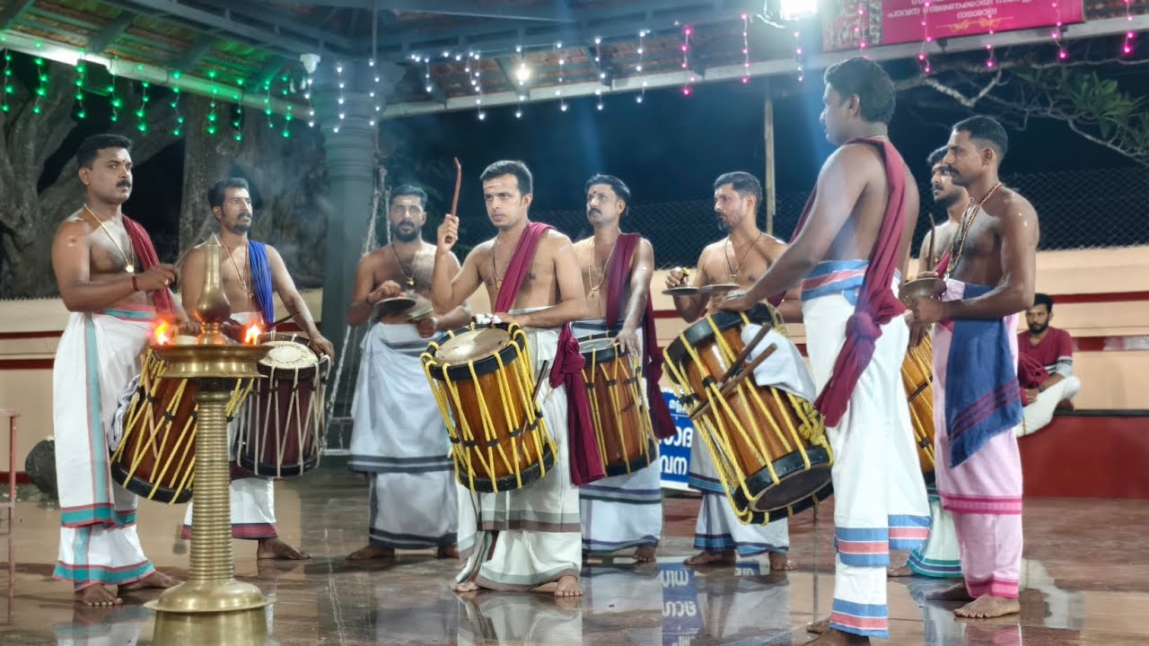 Thayambaka: Panavoor Sreehari (പതികാലം) മണ്ണൂർ കൈമകുന്നത്ത് കാവ്