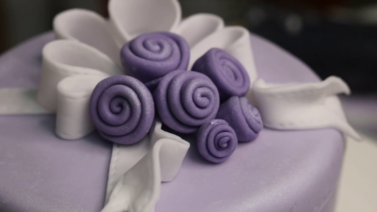 HOW TO MAKE A GIFT BOX CAKE #cake #cakedecorating #giftboxcake #yummy #ideaforcake #sweet #fondant