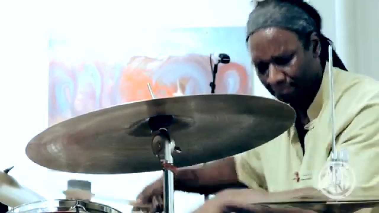 Under_Line Salon: Hamid Drake // Solo Pt 3