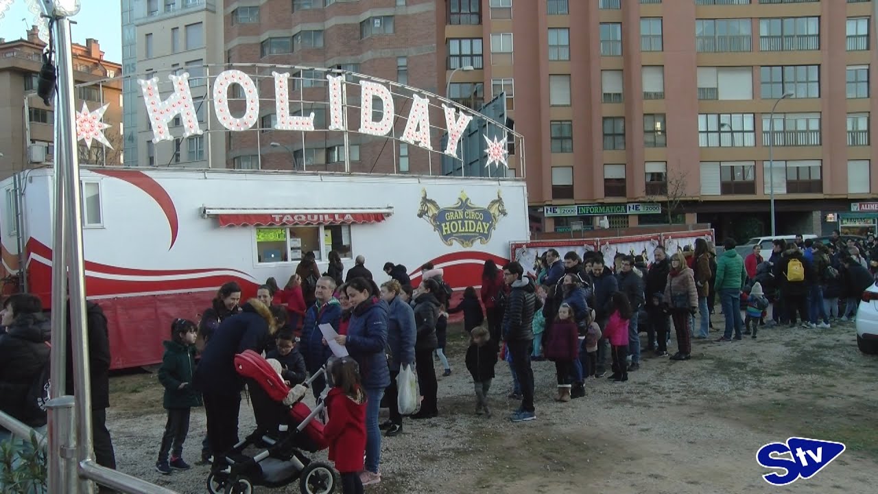 Disfrutamos de una jornada de circo con Fofito y los artistas del Gran Circo Holiday