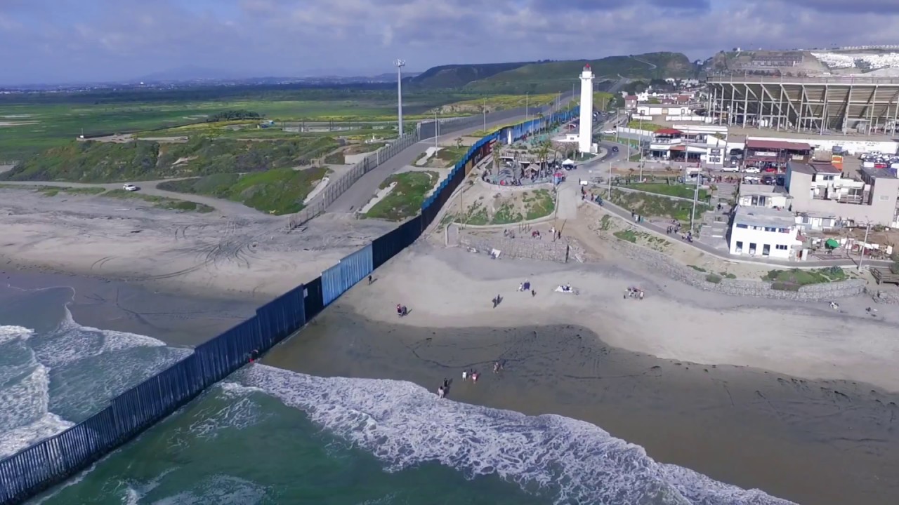 Mar, Muro, Cerca, Desierto, Rio. La frontera Norte de México.