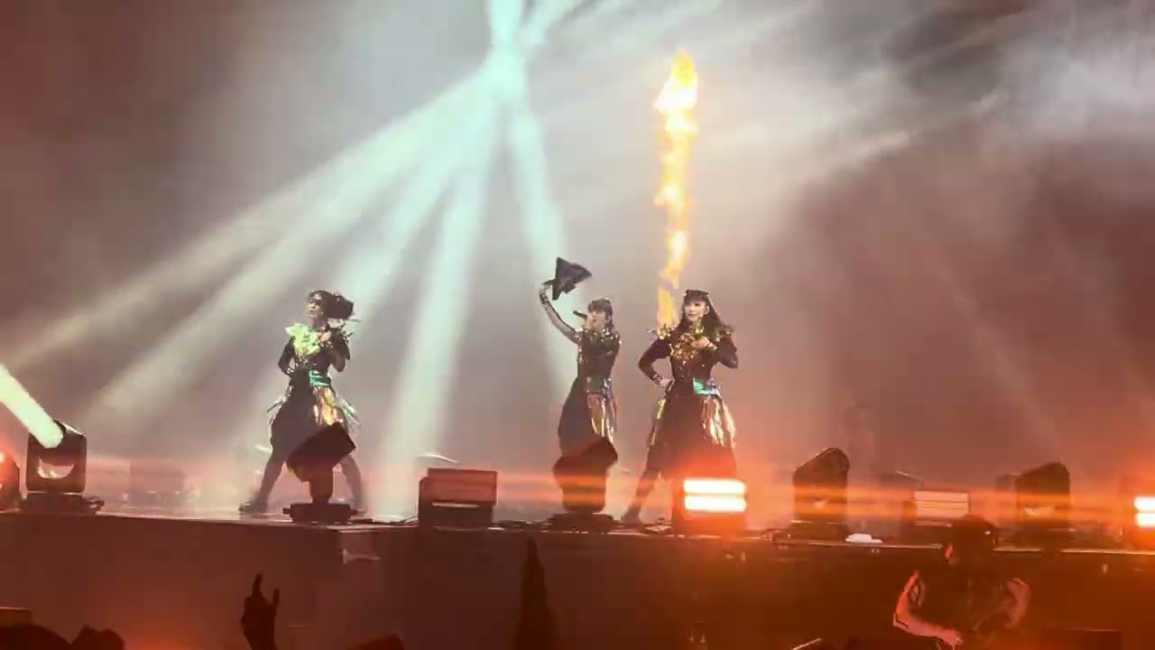 Babymetal - Papaya - Live - Intuit Dome - Los Angeles November 1 2025