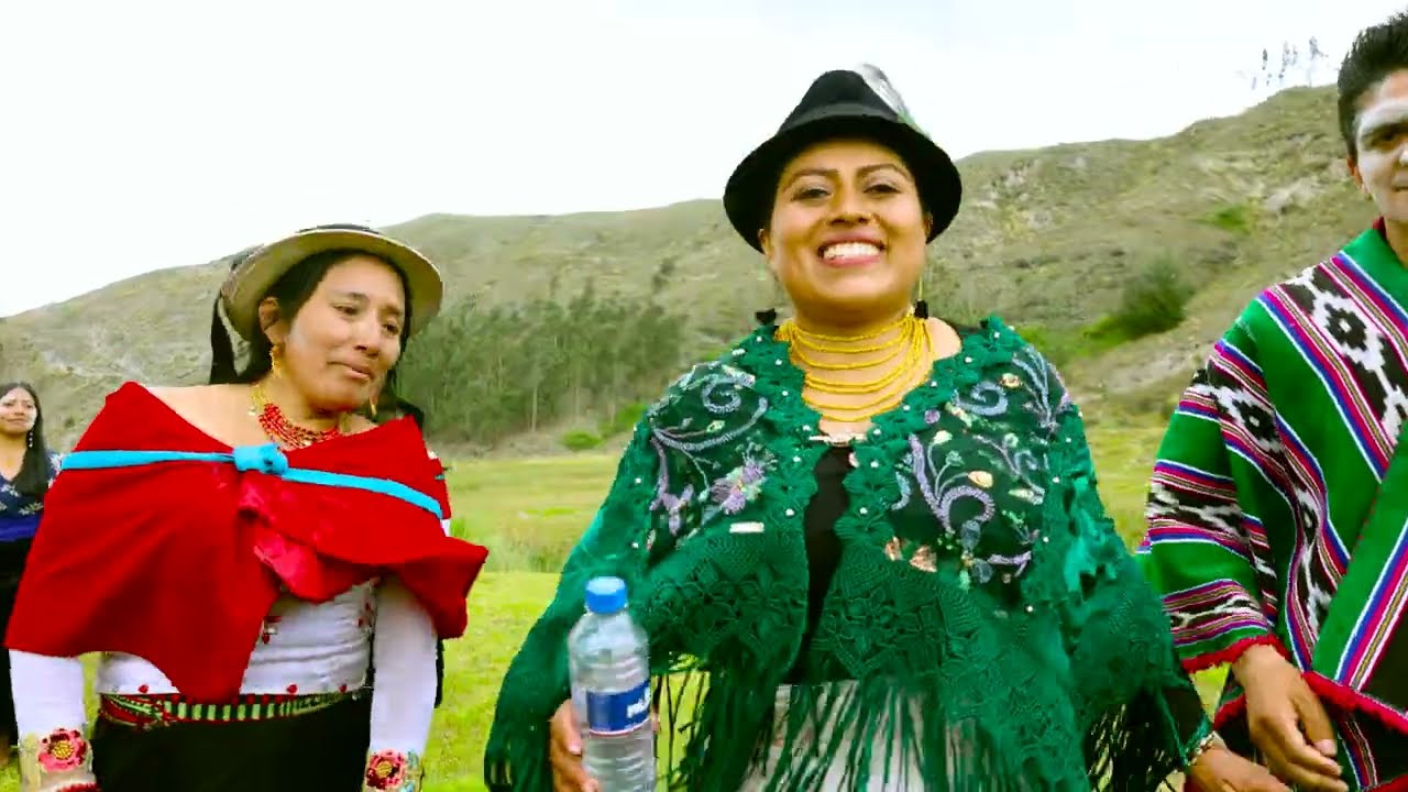 SAMIA TU PRINCESA D ELOS ANDES  (MOSAICO CARNAVALERA )