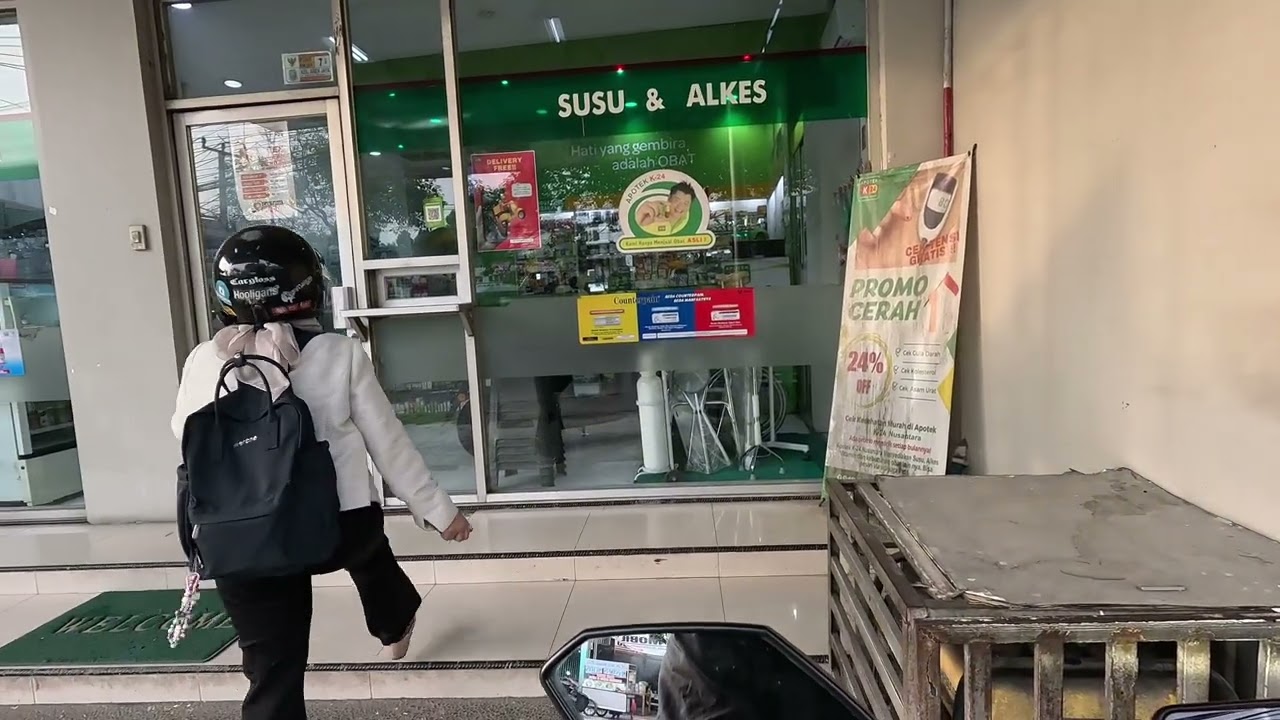Nganter ibu peri kerja
