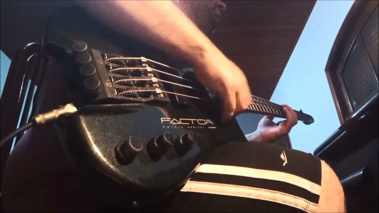 Tours End  Kubicki bass !