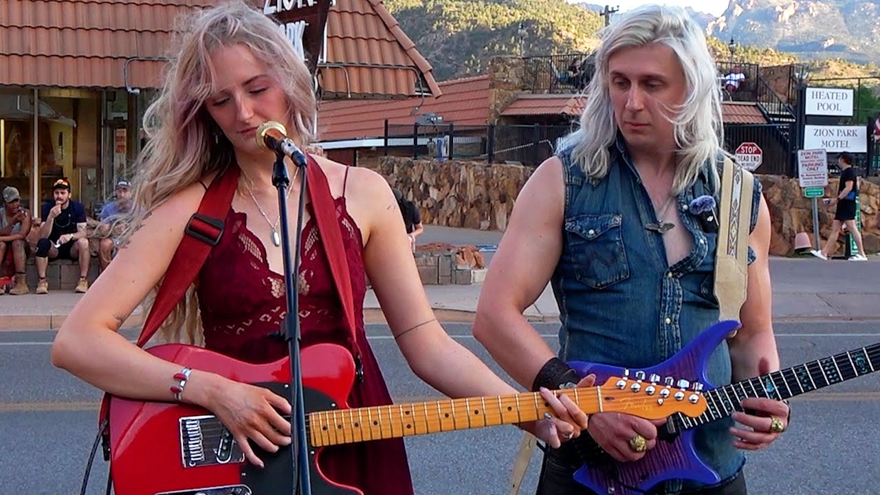 I Give Her My Guitar and This Singer Shocks Everyone With Hallelujah