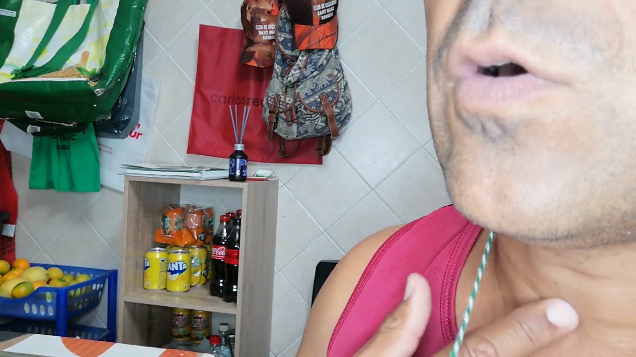 Silbido, gorgoreo y choqueo con reclamo bucal para el zorzal