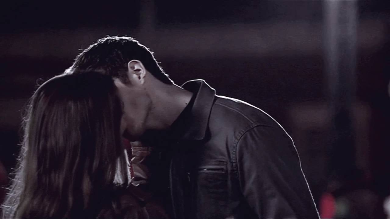 Kol & Davina (3x11)
