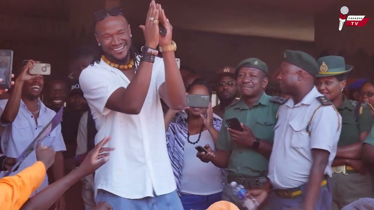 jah prayzah,Seh calaz,Jah signal &Other Musicians Wow Inmates at Chikurubi Maximumn Prison