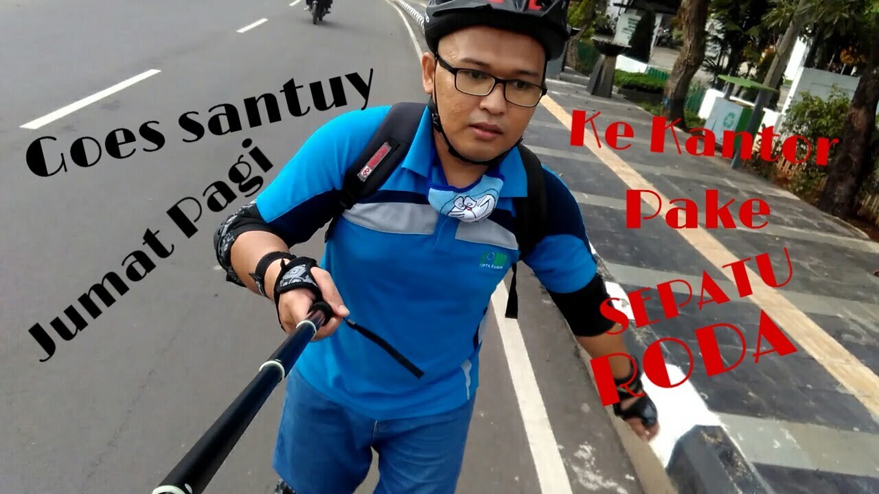goes sepatu roda ke kantor jumat pagi