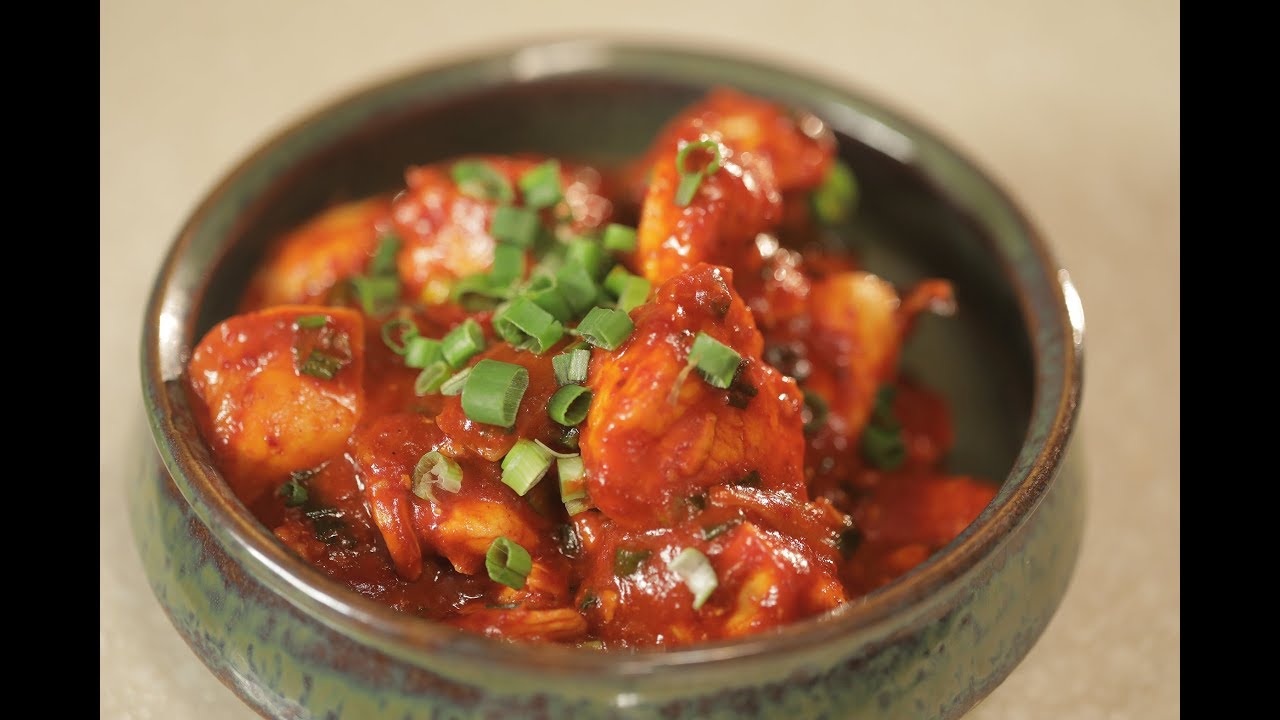 Schezwan Chicken | Family Food Tales with Mrs Alyona Kapoor | Sanjeev Kapoor Khazana