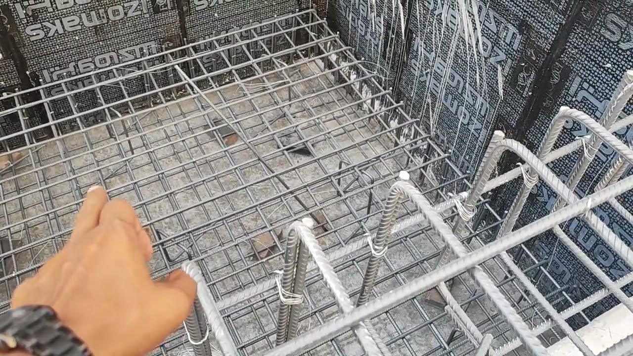 The depth of the lift well, lift or lift. عمق بئر المصعد او الليفت او الاصنصير