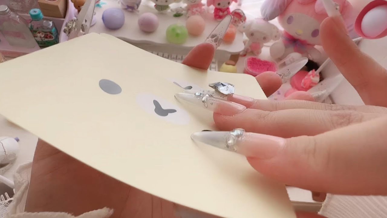 Sleep-Inducing ASMR | Long Nails Scratching & Soft Accent Tapping