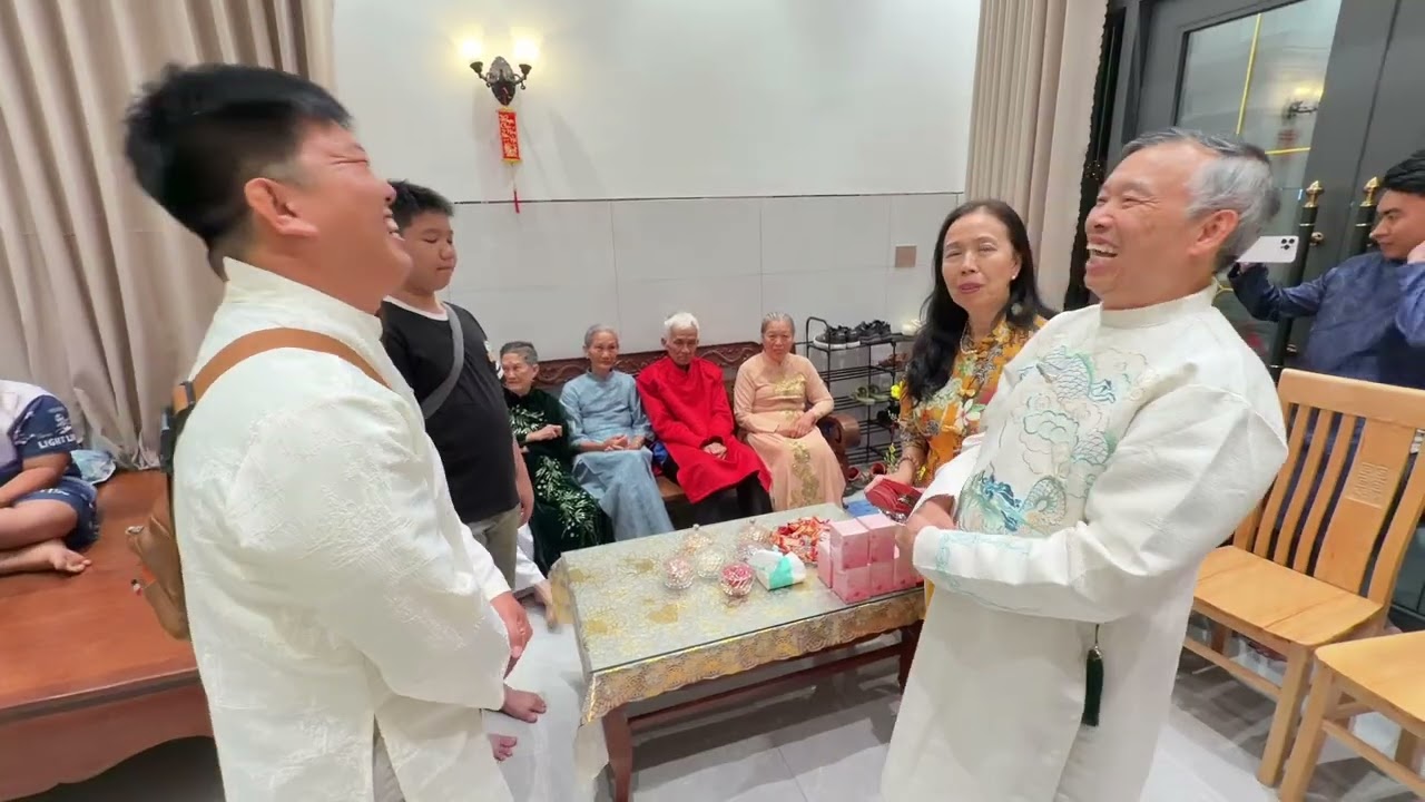 Đại gia đình Chúc tết Tết Bính Ngọ 2026 