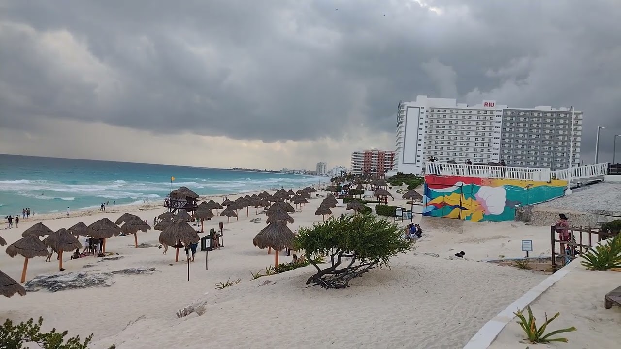 Viento fuerte en Cancún México 