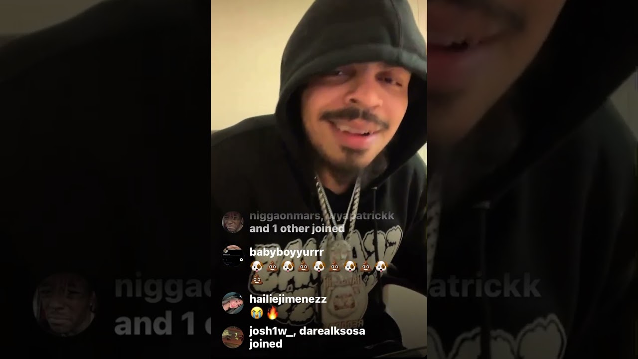 Rx papi in his bag enjoying unreleased music‼️👀                                   🐶💩💿