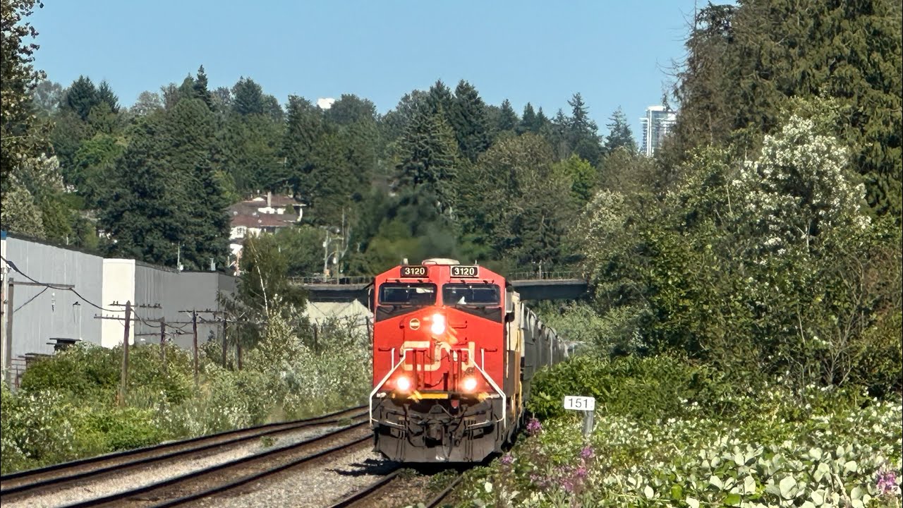 July 2025 trains on the WPYR and Vancouver BC Ft CN 3120 with P5 and ex-citirail gevos 