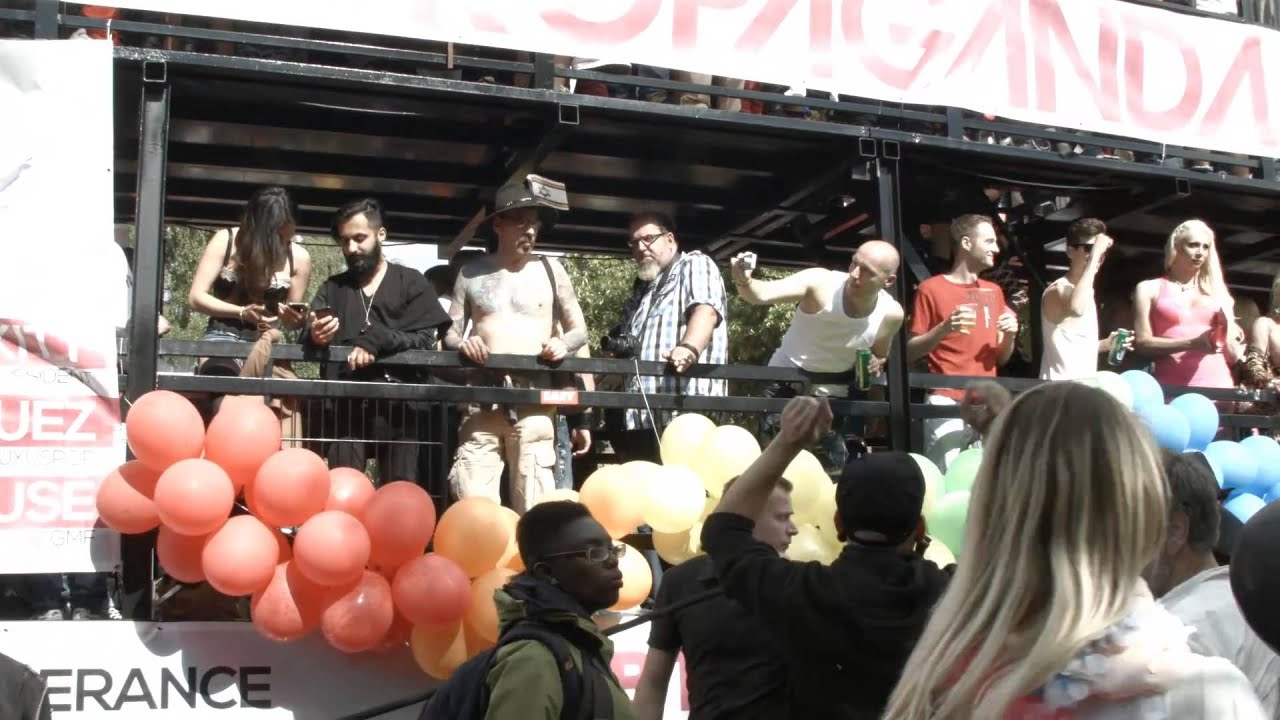 Gay Pride Berlin - Christopher Street Day Berlin 2014 - Human Rights Love Fun