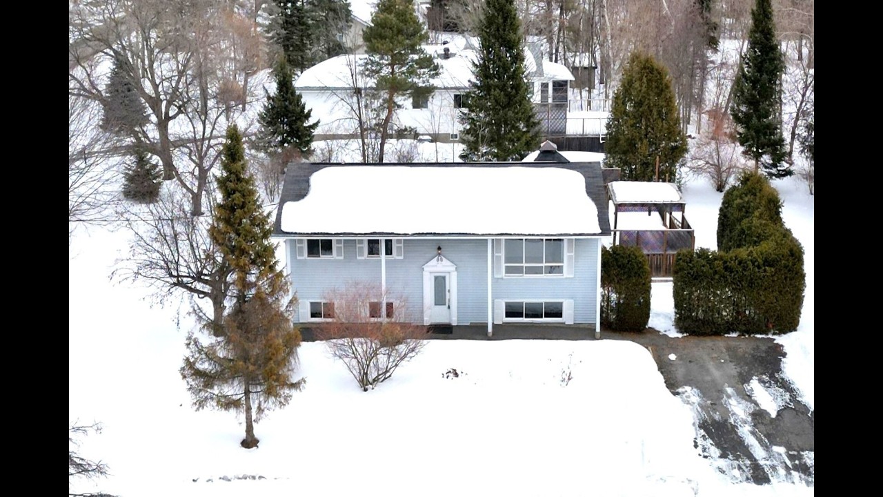 Welcome to 3333 White Spruce St. in Osgoode!