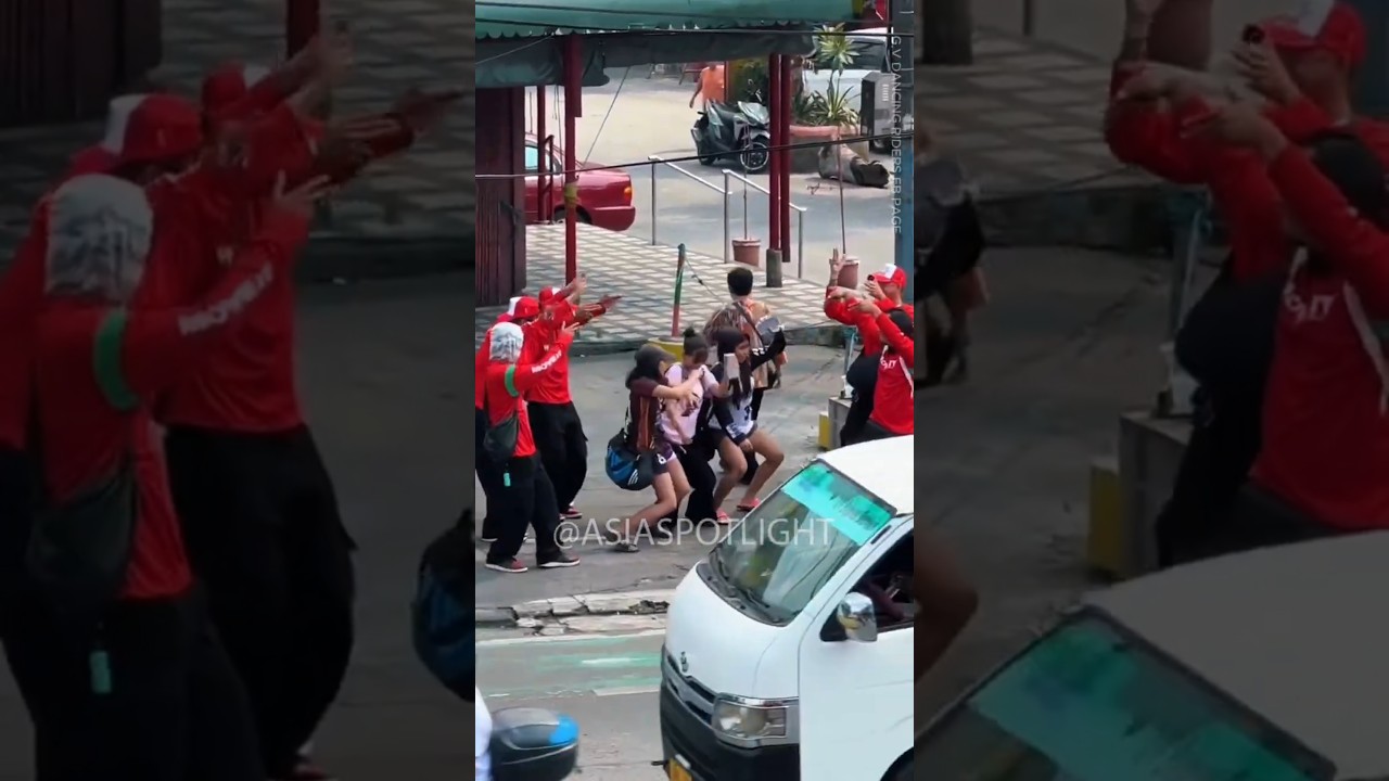 FILIPINAS Shocked by Dancing Delivery Riders! #viral #dance #trending #funny #shorts #philippines