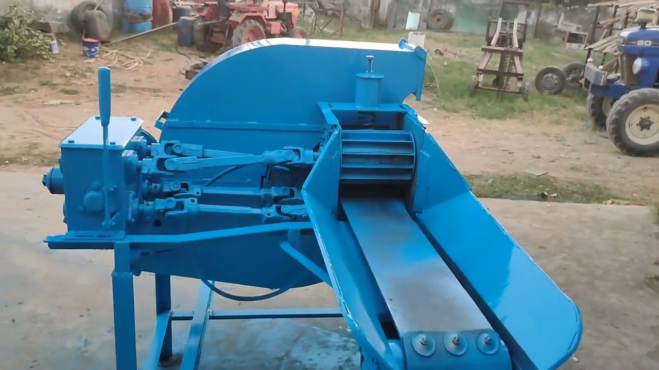 Tractor Operate Chaff Cutter Machine 4X4. Contact : 9414680854, Jai Anand Agro Industries.