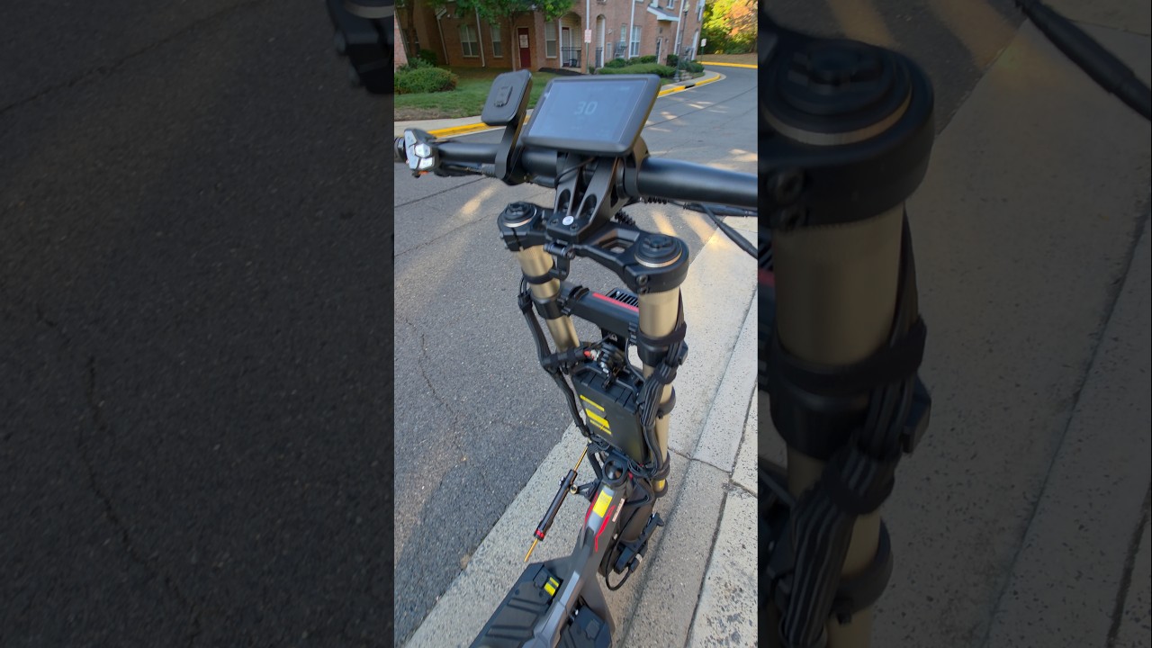 Beast Mode Max Daytona Electric Scooter #shorts #Scooter #escooter #speed #electric #ev