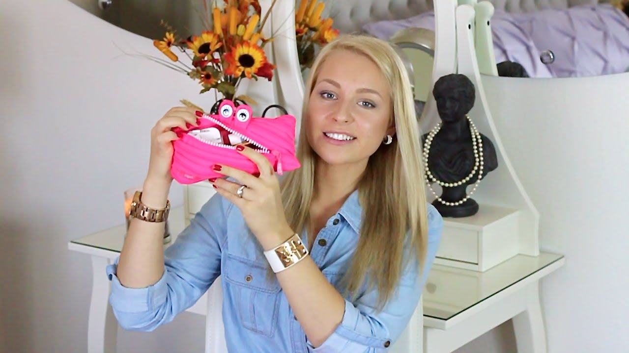 Что в моей колледж сумке ТЭГ | What's in my college bag TAG
