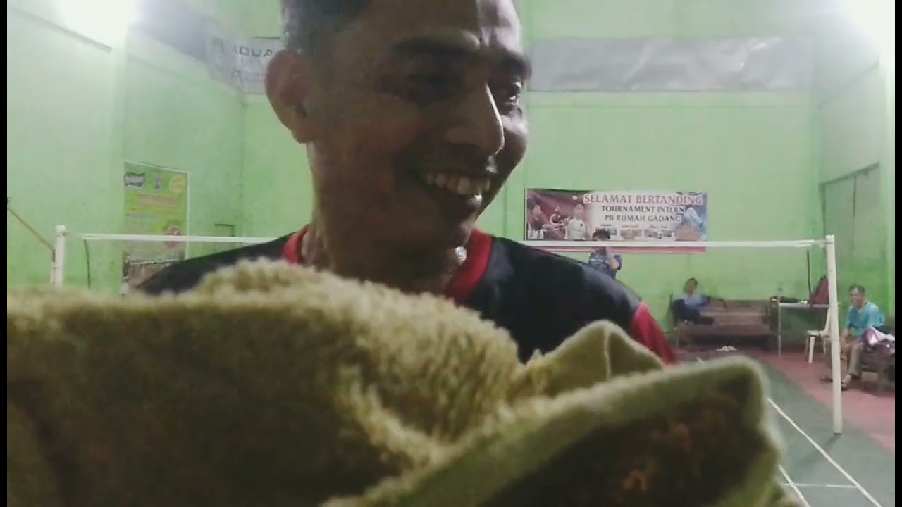 pajok/wadi vs abu/pororo   . . handuk penganggu sejarah