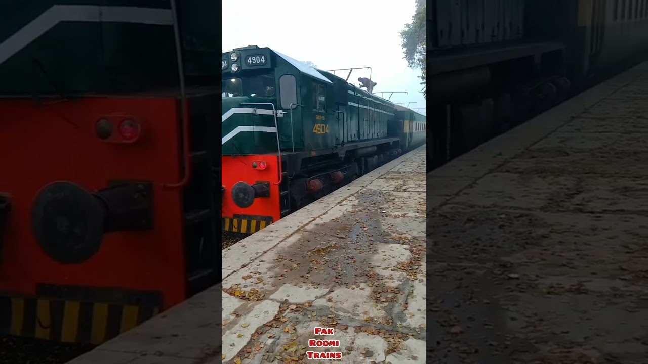 GMCU 15 LEADING DHAMAKA EXPRESS AT SARGODHA