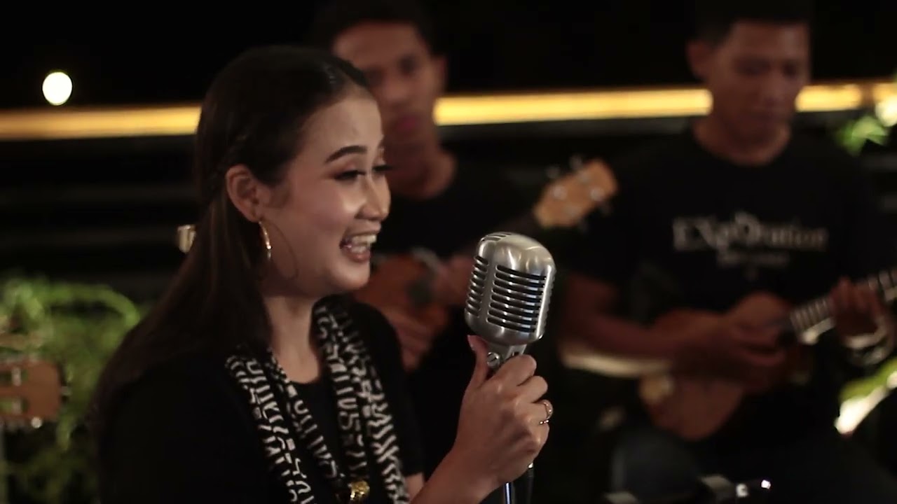 UUT SALSABILLA - JANGKRIK GENGGONG - CIPT. ANDJAR ANY - D'MAESTRO KRONCONG ASYIK