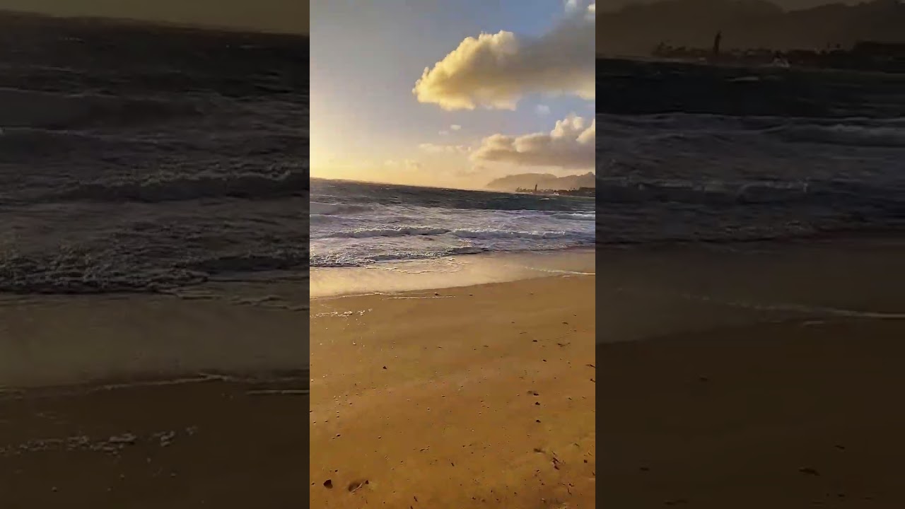 7AM Choppy waves here at Pounders Beach !