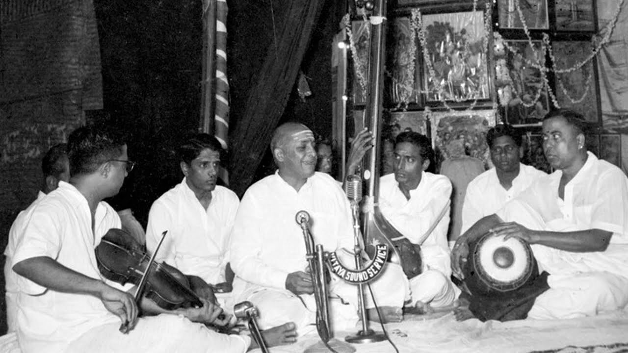 Semmangudi Srinivasa Iyer - TN Krishnan - Pazhani Subramania Pillai (Kallidaikuricchi Concert)