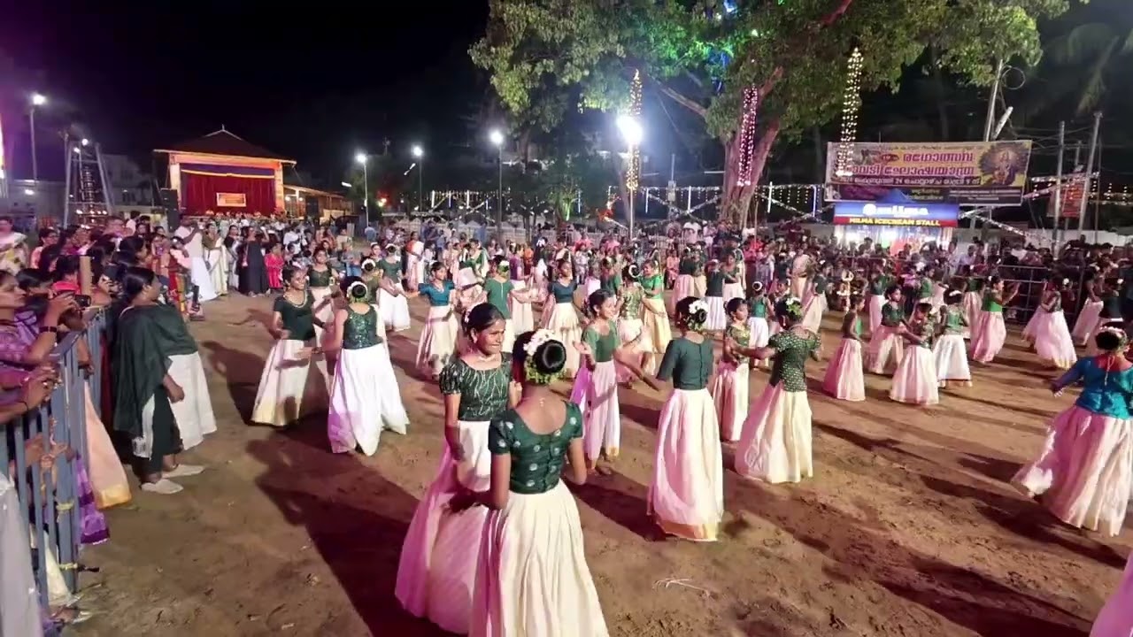 SDKY Gurukul vidyalaya  മെഗാ തിരുവാതിര
