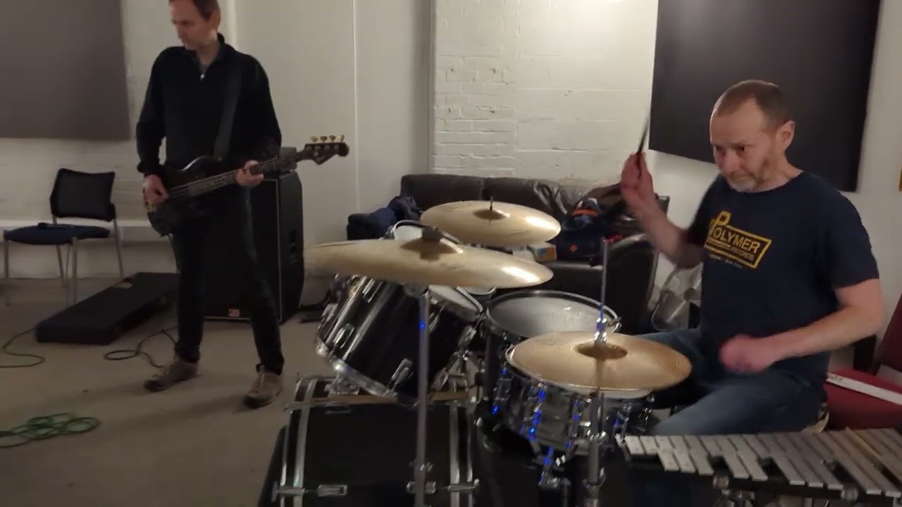 Screaming Mimi - Plug It Up (rehearsal)