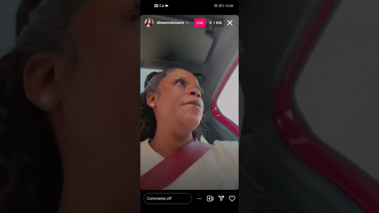Dineo Moloisane Instagram live