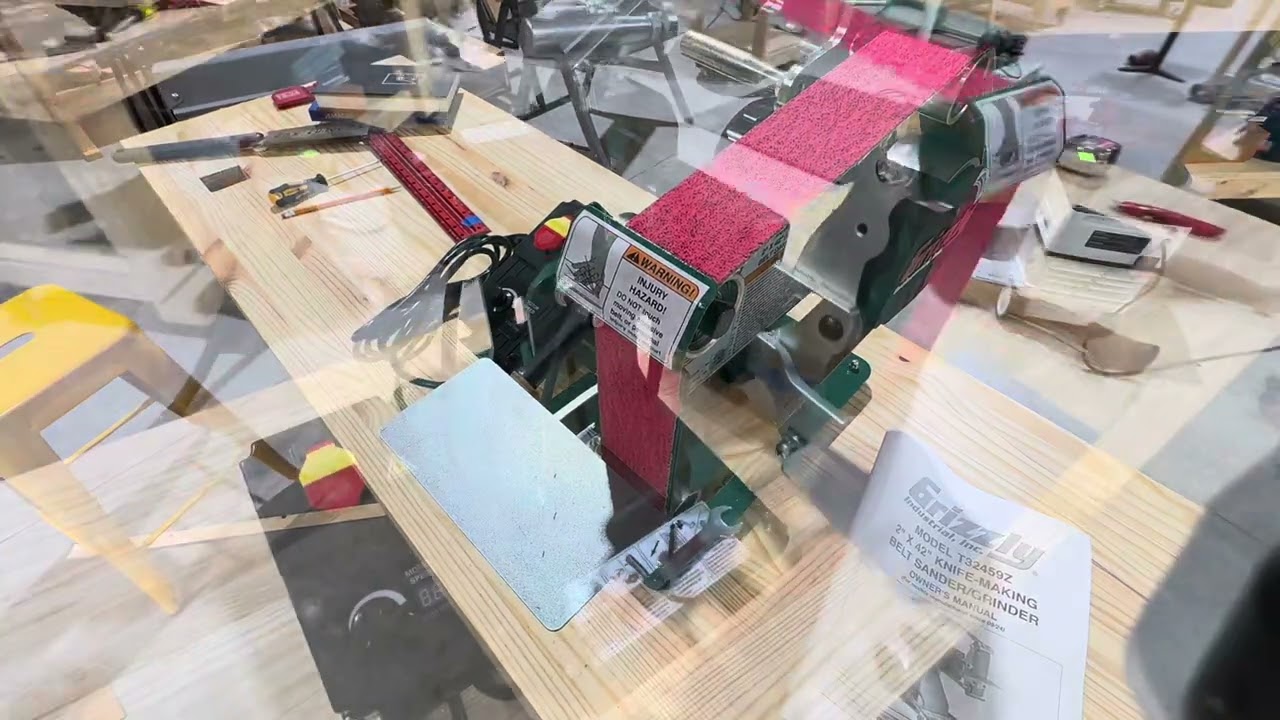 Initial thoughts on the Grizzly T32459Z belt grinder. 