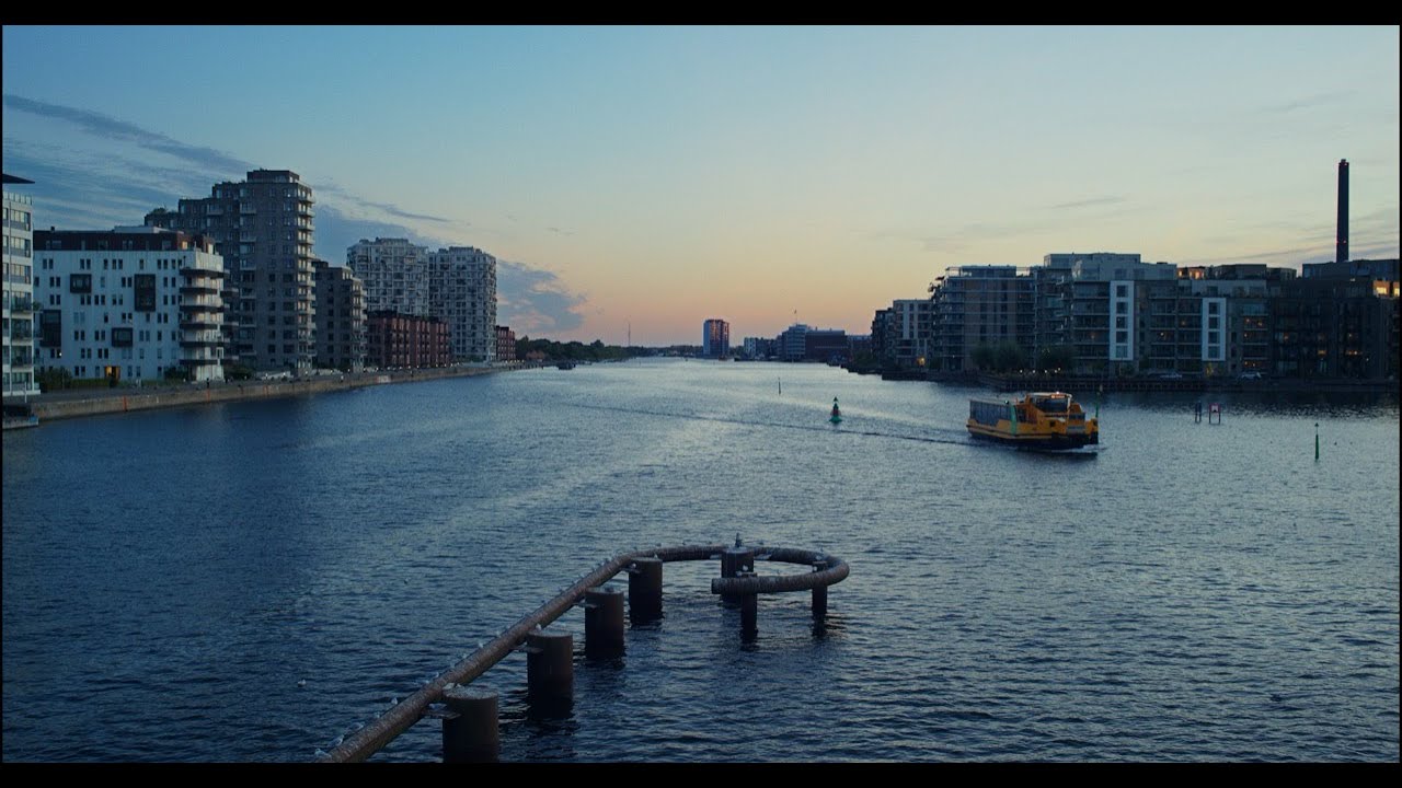 Blackmagic Cinema Camera 6K Full Frame & Zeiss Contarex Distagon 35mm f:2 • 1963 • Evening Lo Light