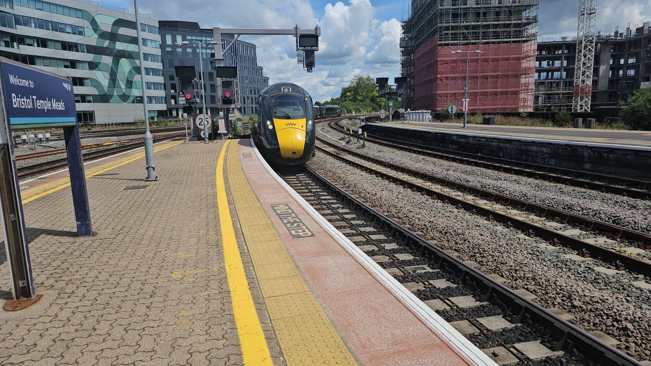 Trains at Bristol Temple Meads