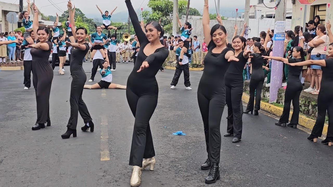 INSTITUTO NACIONAL DE ARMENIA 🎊 Ensayo General previo al 15 de septiembre 🇸🇻