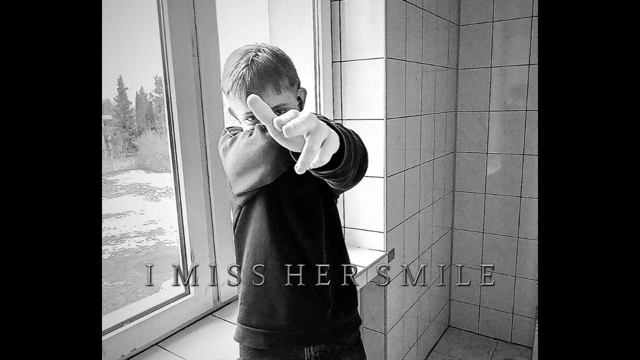 i miss her smile
