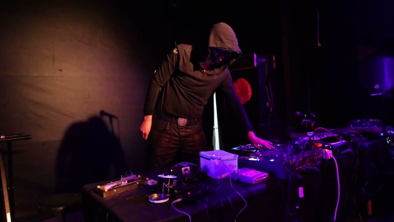 t_error 404 - harsh noise live @ Склад №3 (21.04.2024)