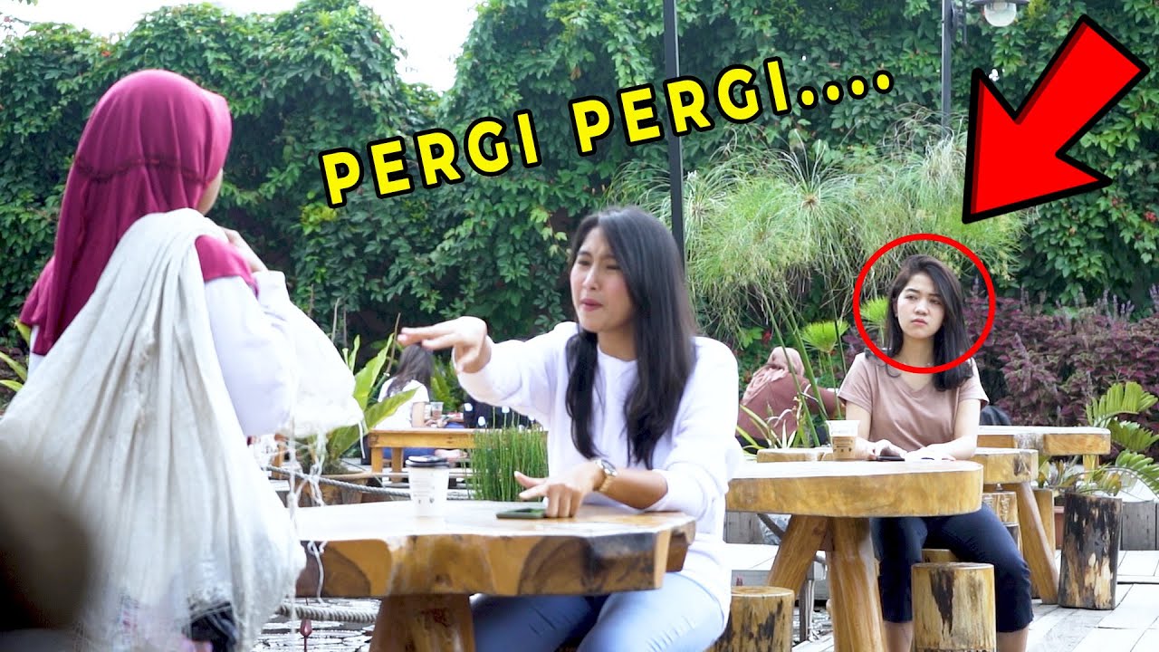 EKSPERIMEN BOCIL KELAPARAN DIMARAHIN SAMA CEWE CANTIK !! lihat reaksi orang disekitar...
