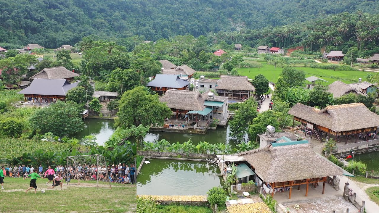 Khám phá bản làng người Tày Lục Yên - Yên Bái |Lần đầu thấy các cô gái Tày mặc váy đá bóg tết xíp xí