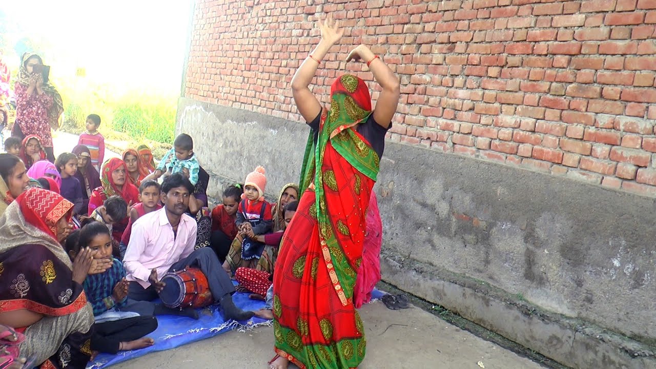 देहाती नाचगीत || मैं तो लडुआ लाई चार गुना में धर के/ शीला भाभी का सुपरहिट डांस Dance