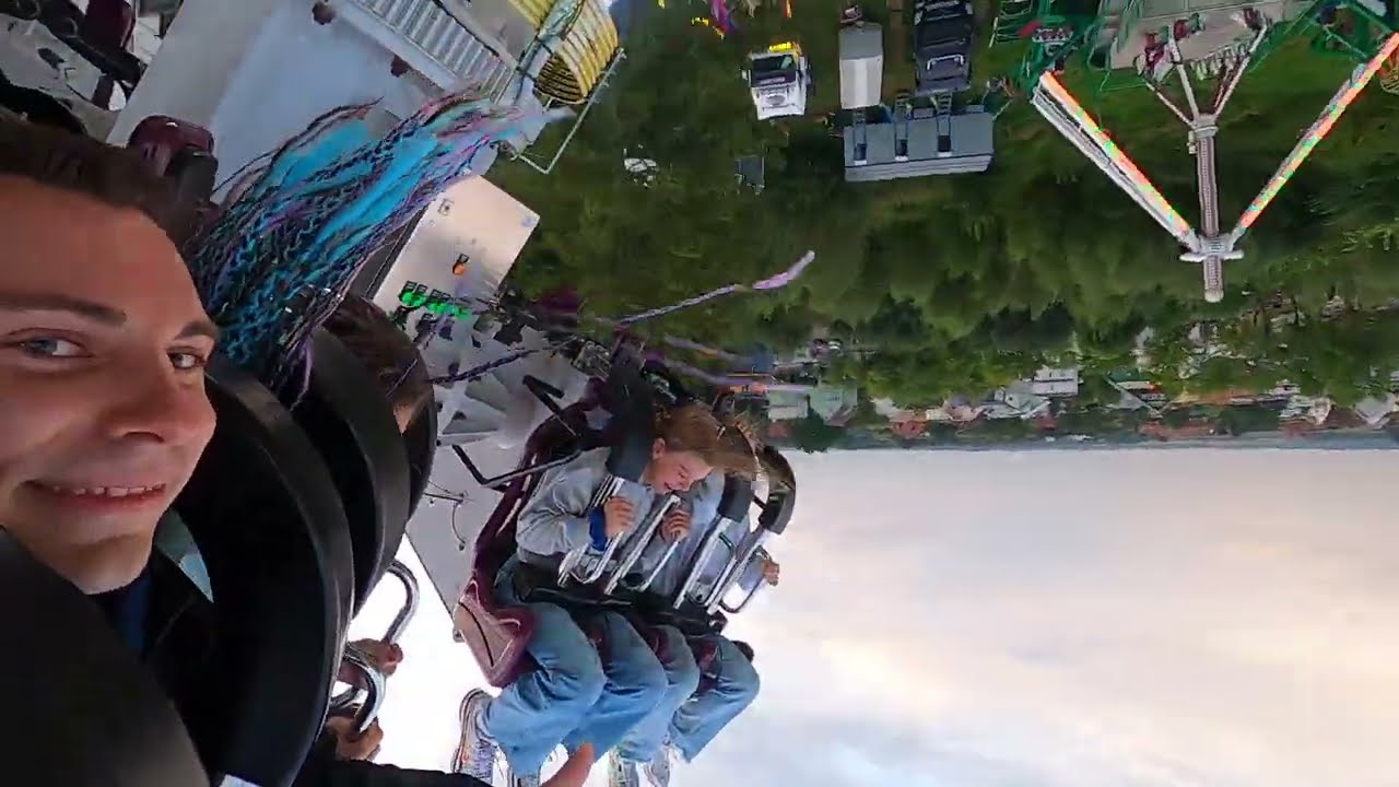 Karuzela Superman (Lunapark Josef Pech) On ride 5 - Rewal - Sierpień 2024