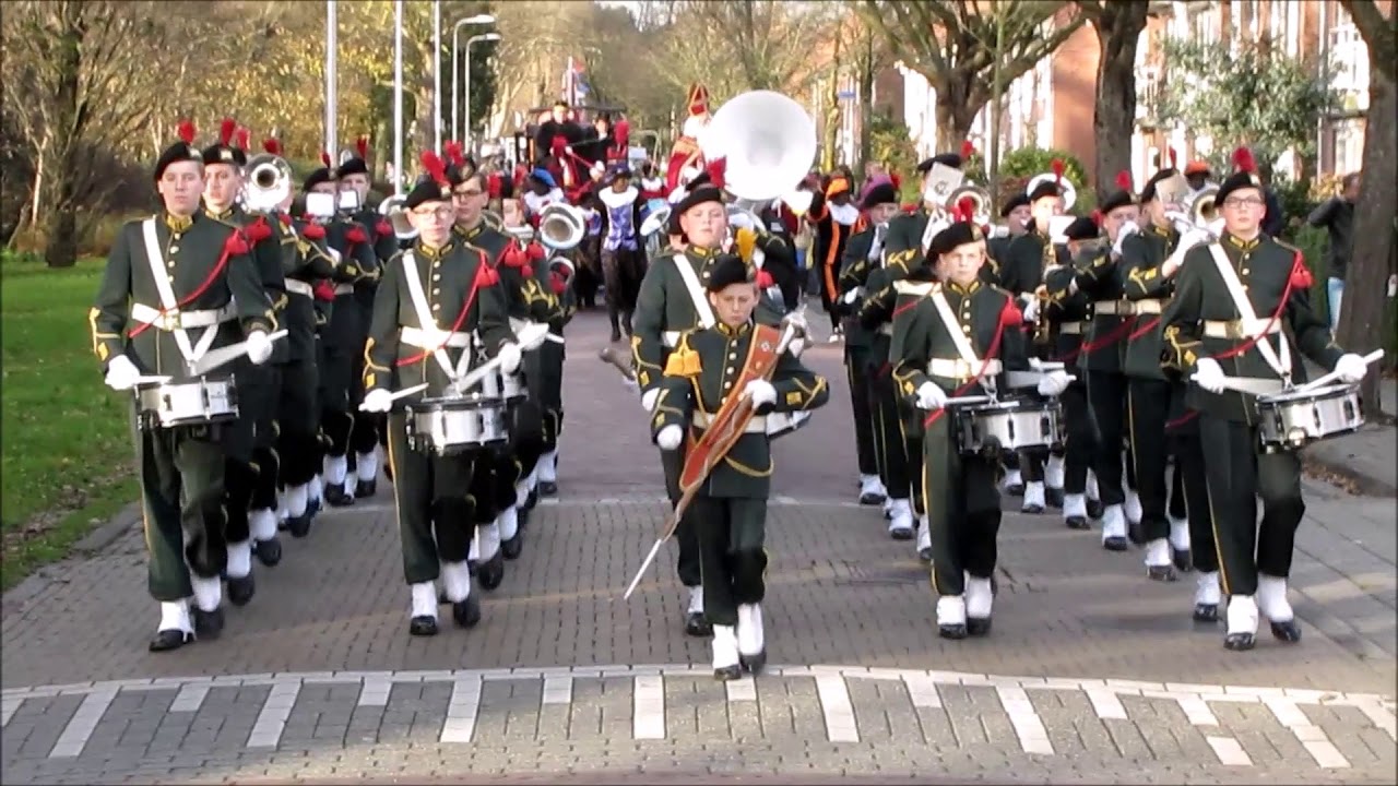 DVS Junioren tijdens Sinterklaas in Katwijk a/d/ Rijn