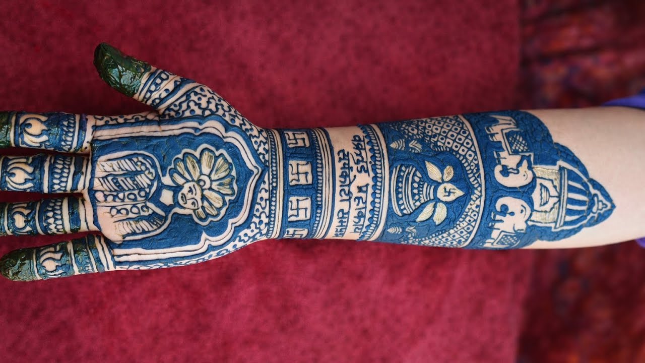 Bridal mehndi designs for front hand @LovelyMehndidesigns-555