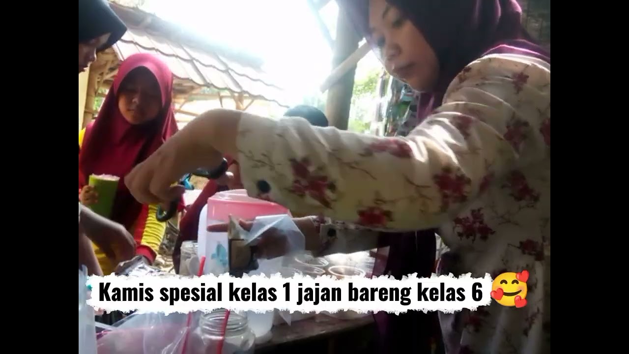Kamis cerah ceria Alhamdulillah di kantin SDN jeungjing 1 😉